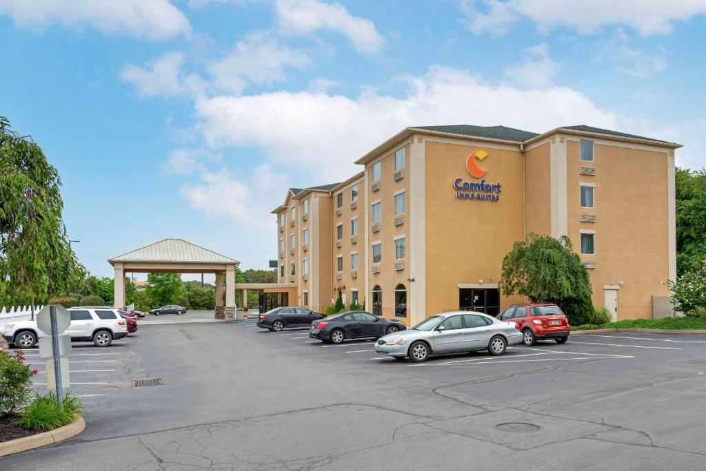 Comfort Inn & Suites Wilkes Barre - Arena Main image 2